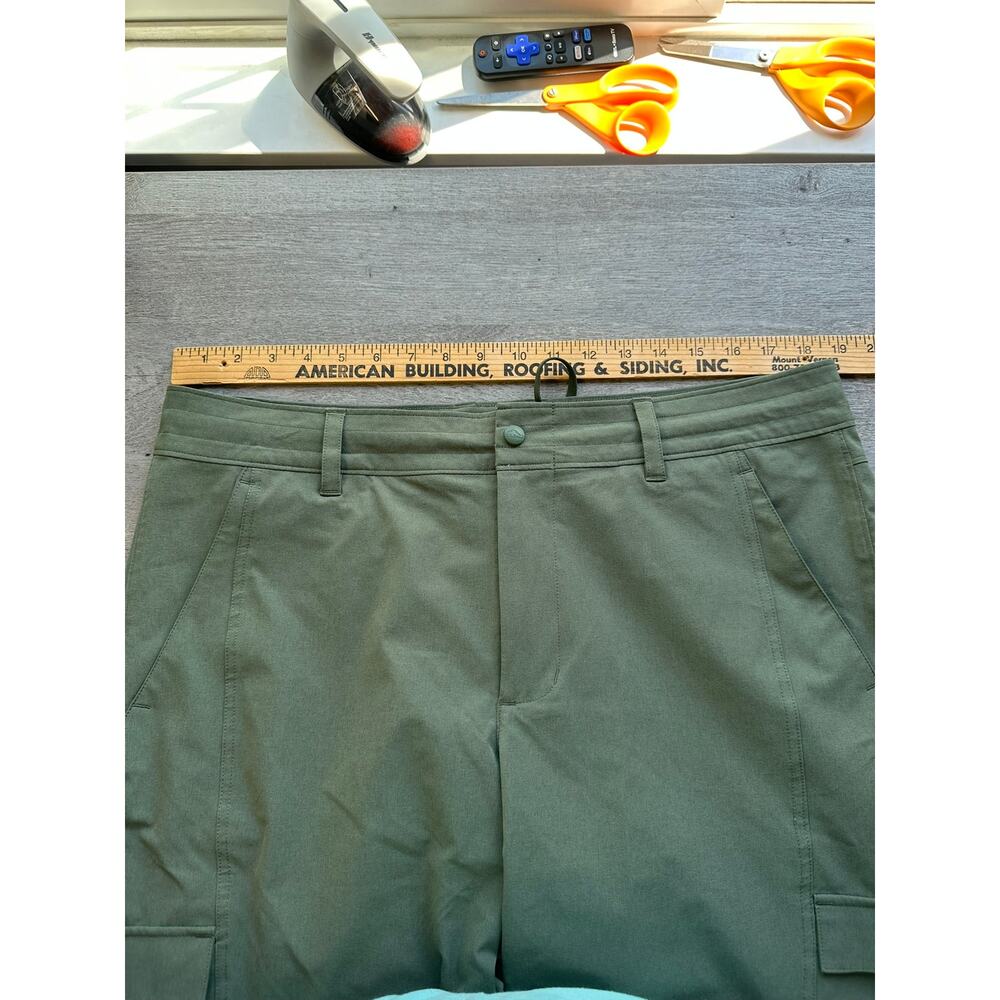 L.L. Bean Women's Mountainside Pants Olive Green Size 16 Convertible Hiking - Picture 7 of 11